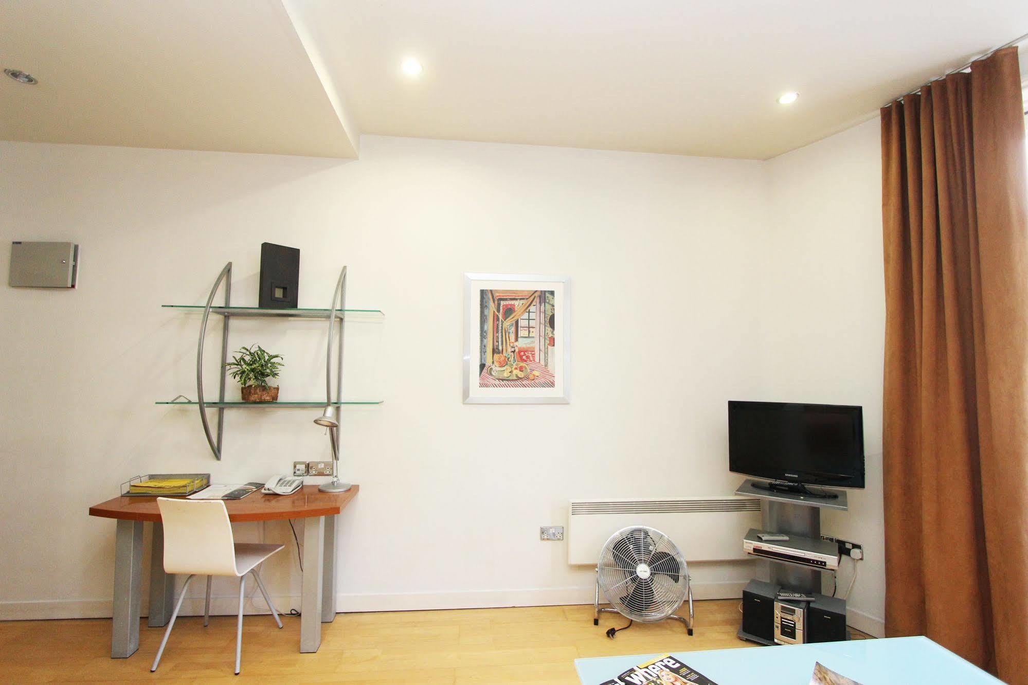 Princes Square Apartamento