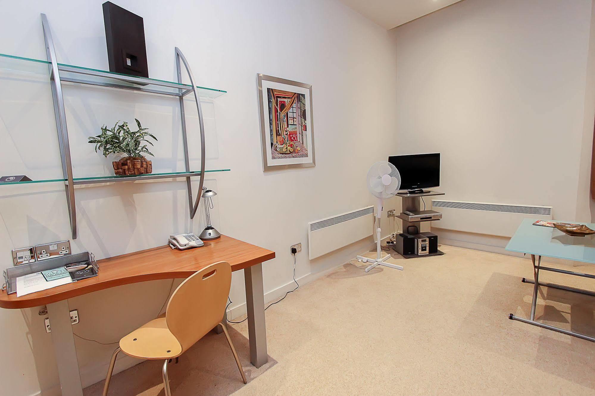 Princes Square Apartamento